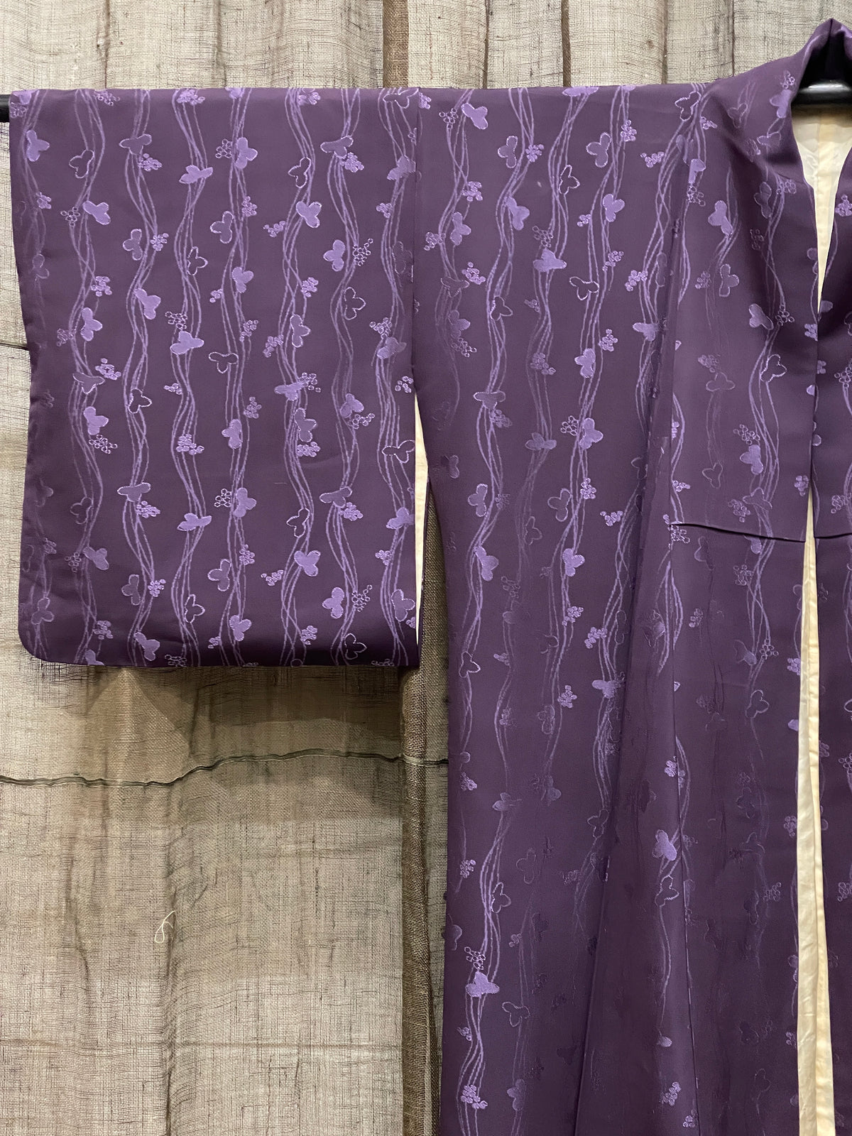 Vintage Japanese Silk Kimono, Vine Pattern