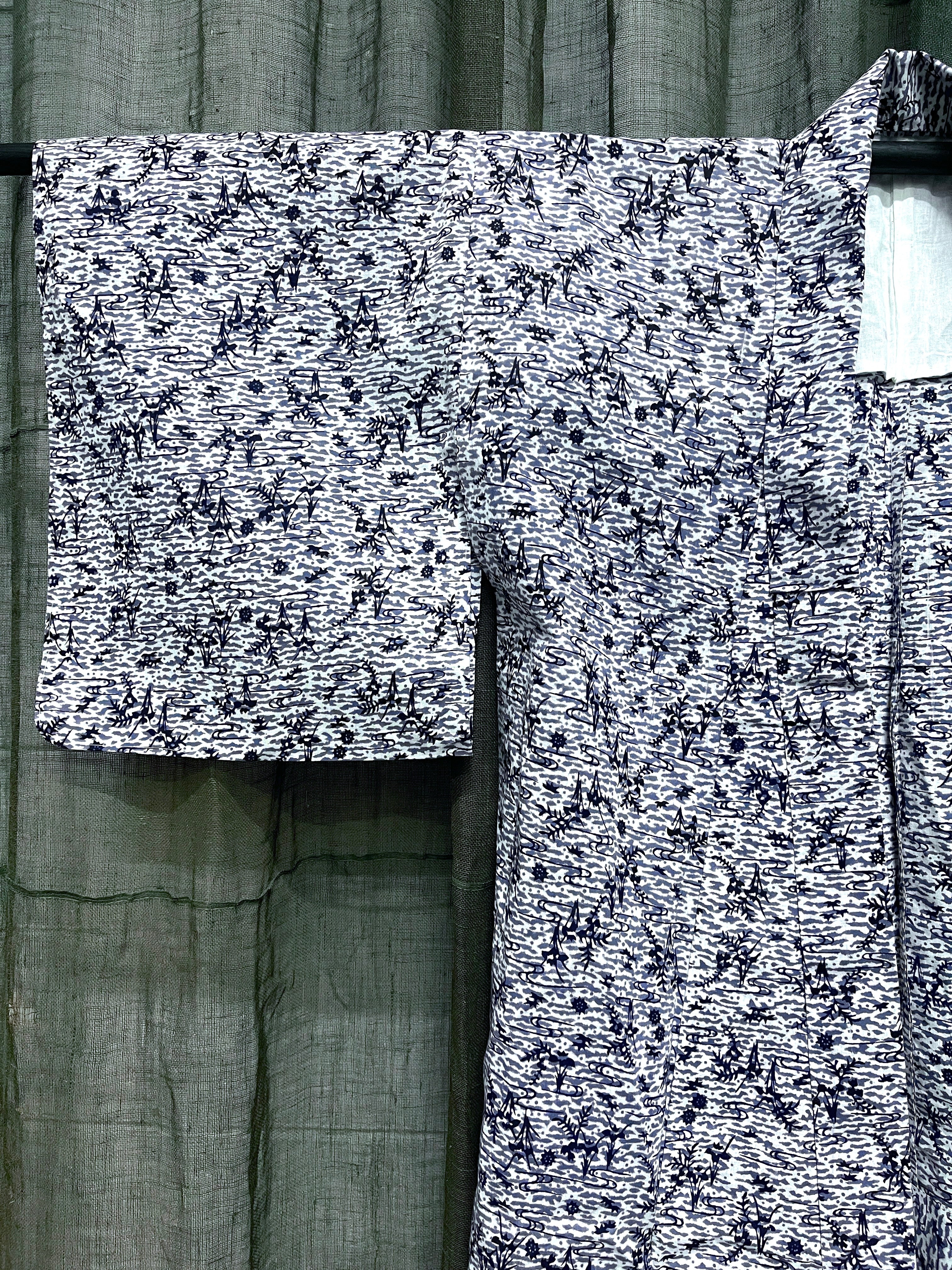 Vintage Yukata, Japanese Cotton Kimono with Floral Motif
