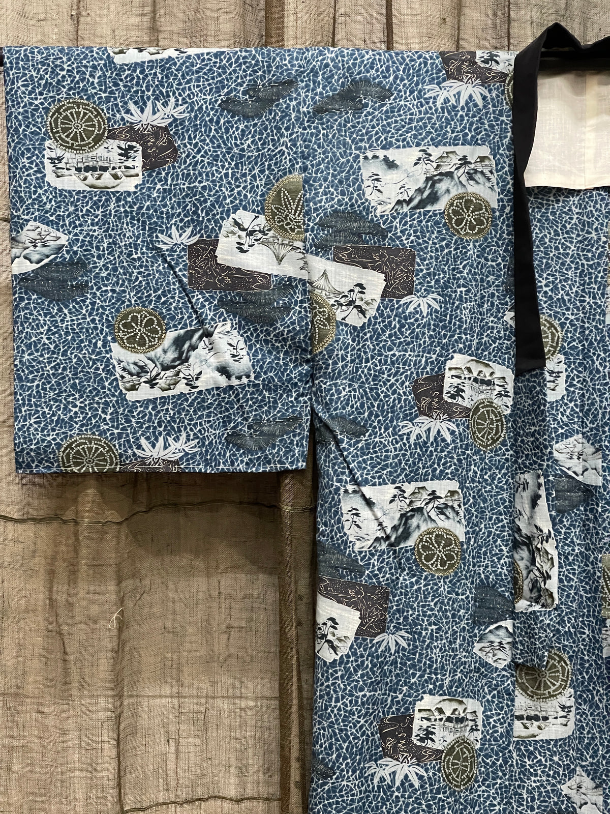 Vintage Japanese Silk & Cotton Juban, Scenic Crest Pattern