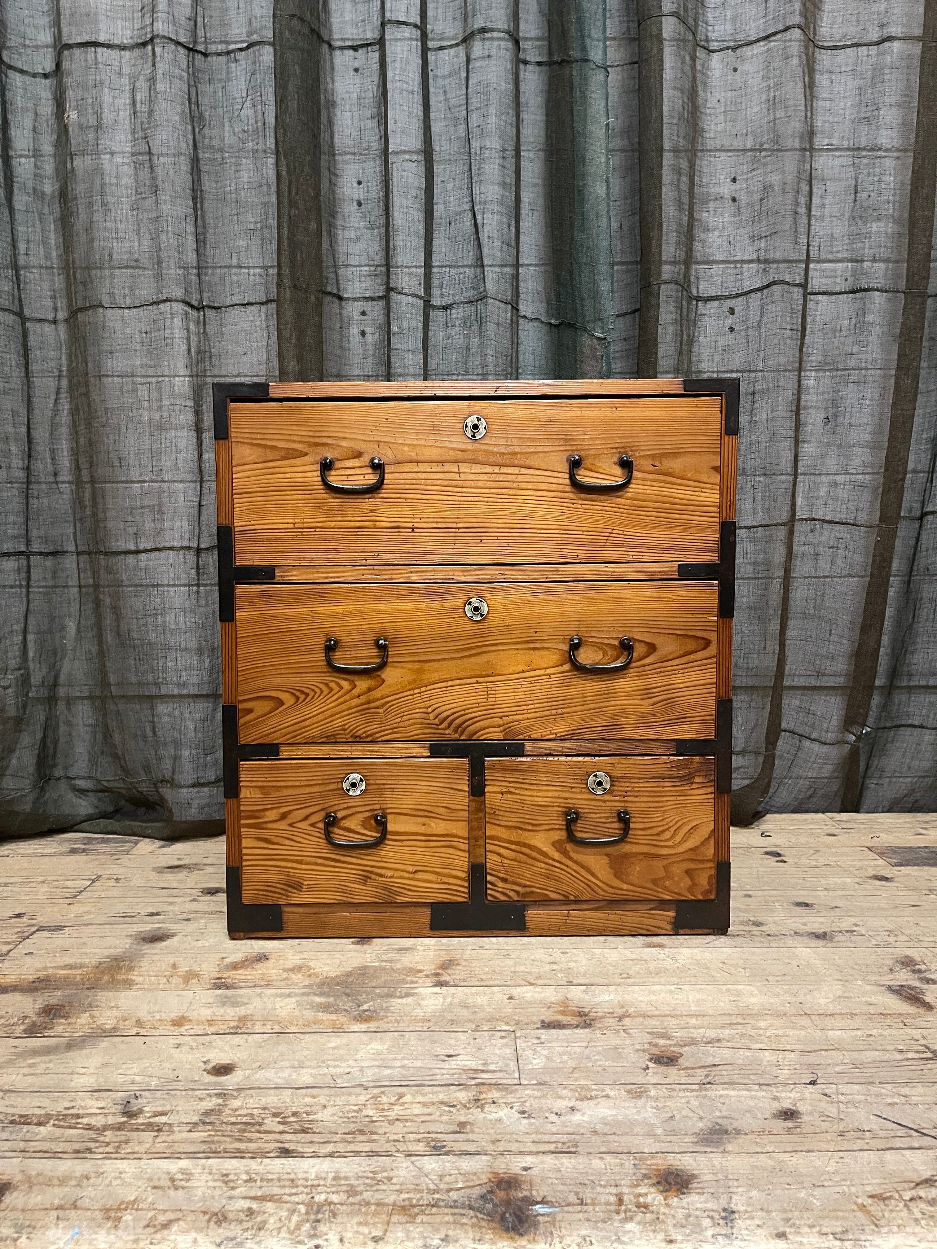 Vintage Japanese Ko Dansu Side Cabinet - Cedar | Taisho