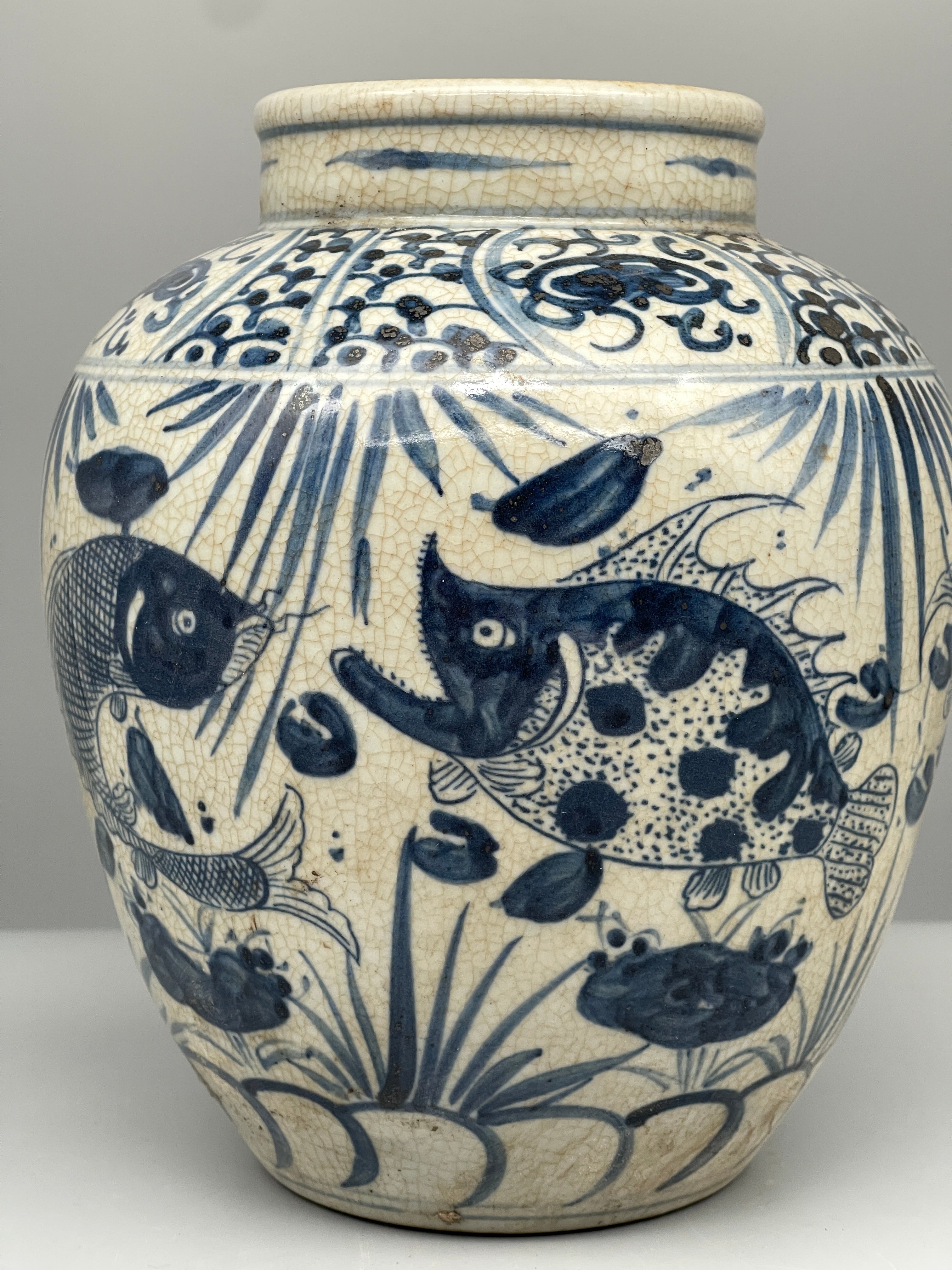 Chinese Porcelain Crackle Glaze Jar