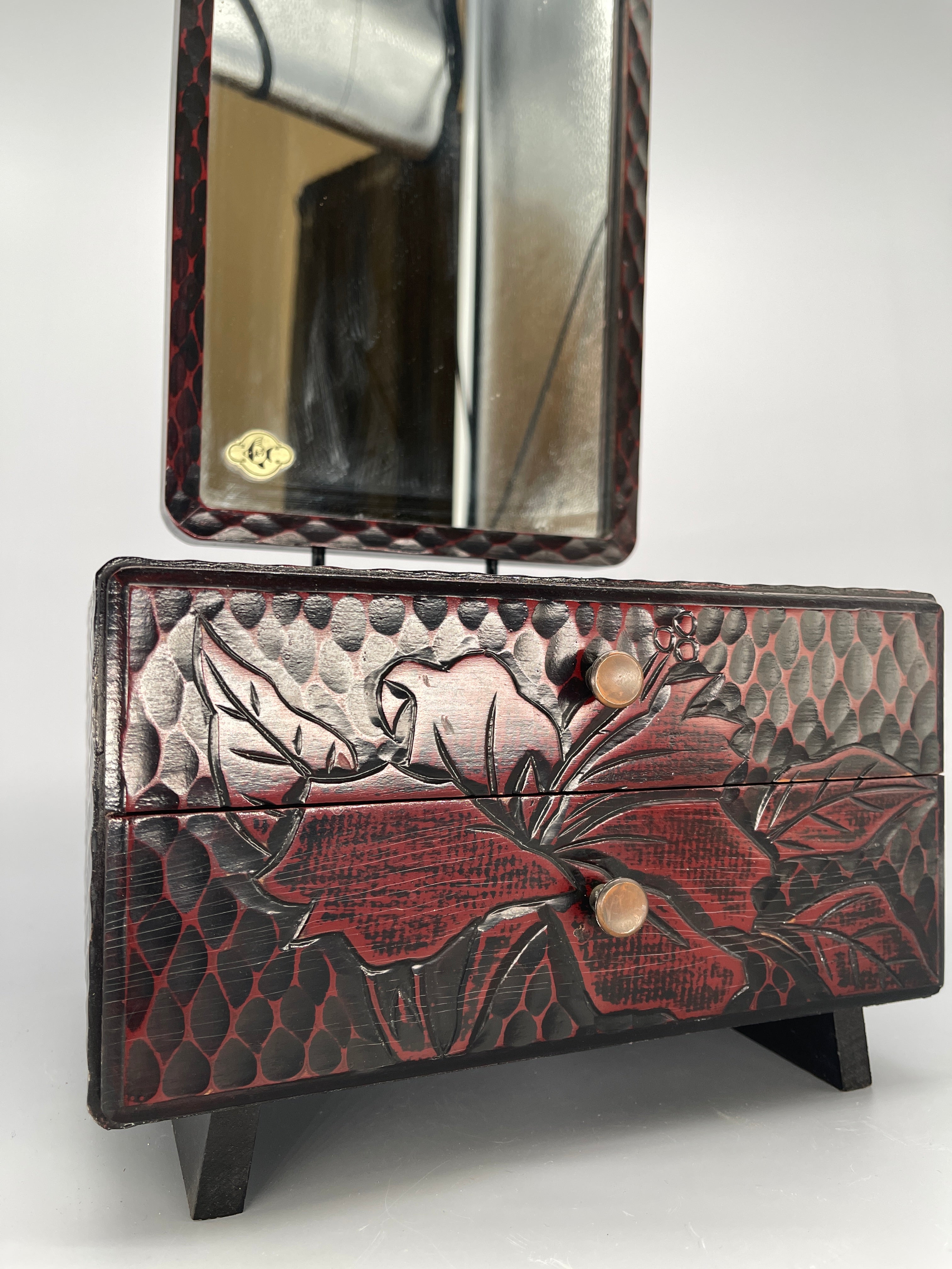 Small Japanese Kamakura Lacquer Mirror Box | Showa, c.1930