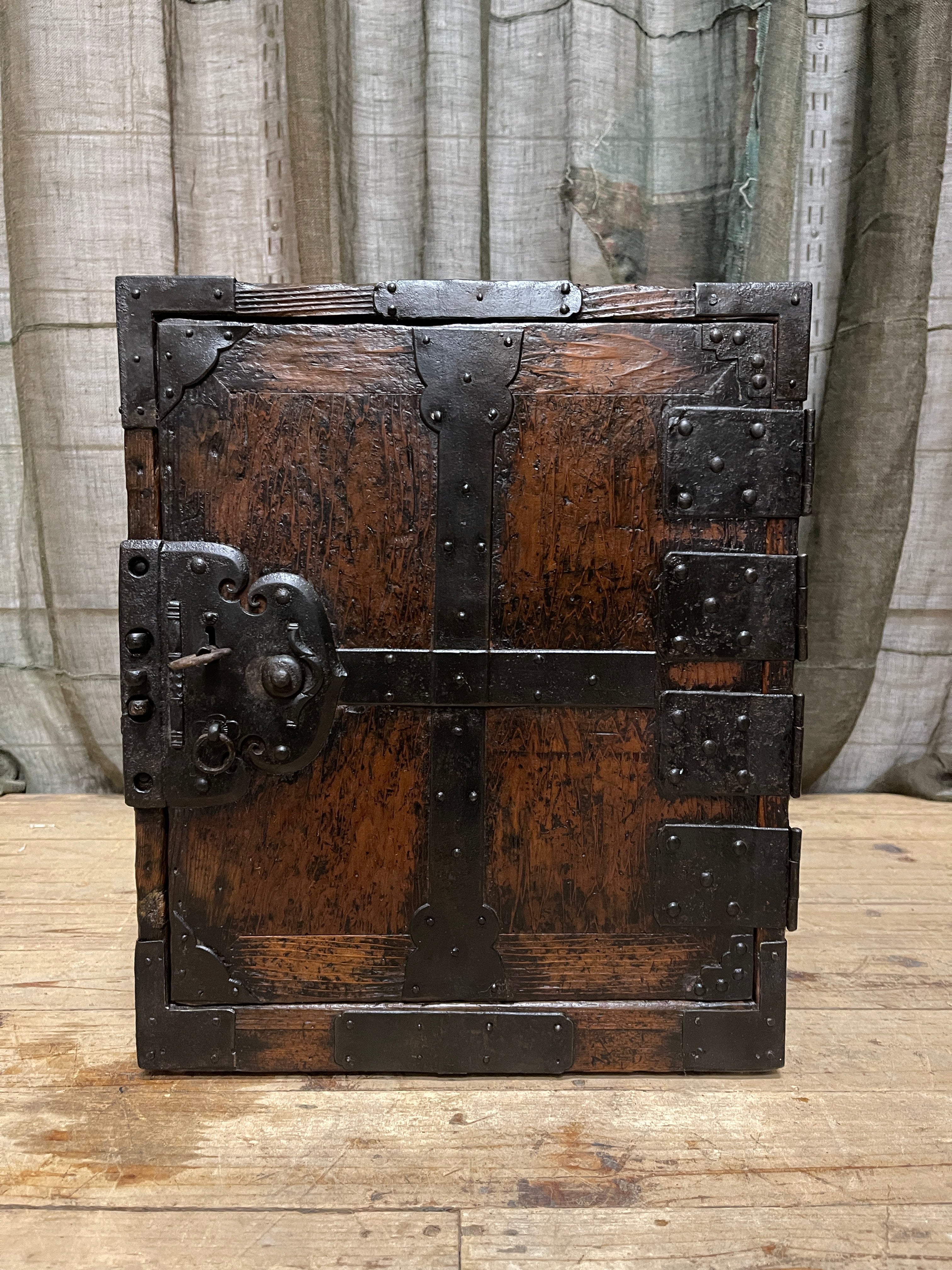 Funa Dansu, Japanese Ship's Chest - Cedar & Paulownia | Edo