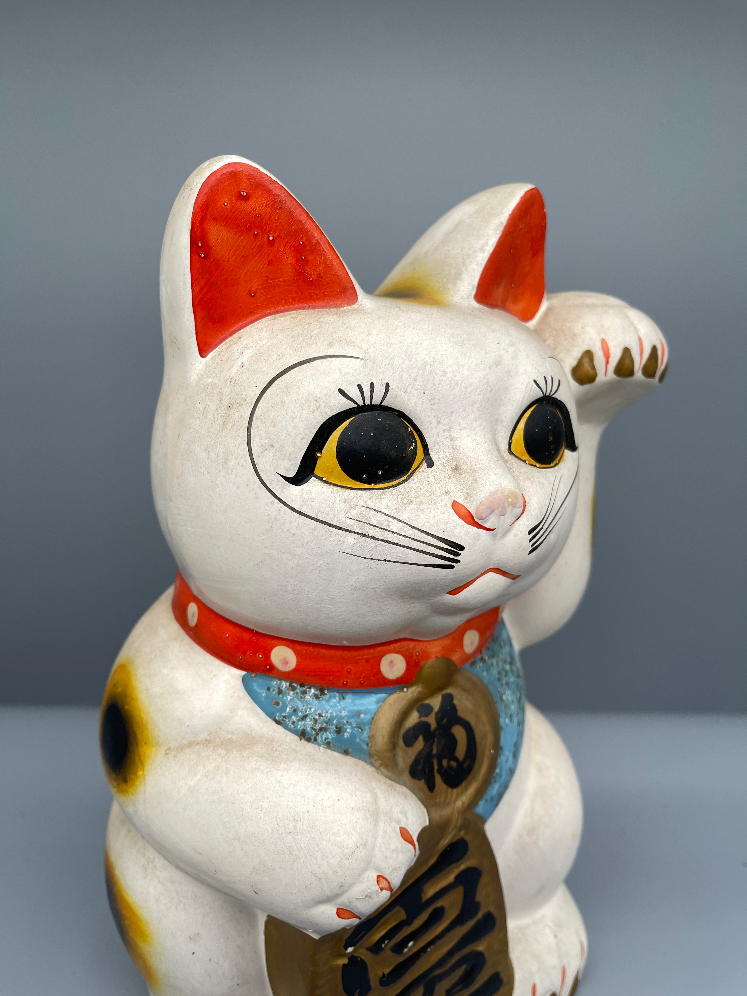 Vintage Japanese White Ceramic Maneki Neko | c.1970