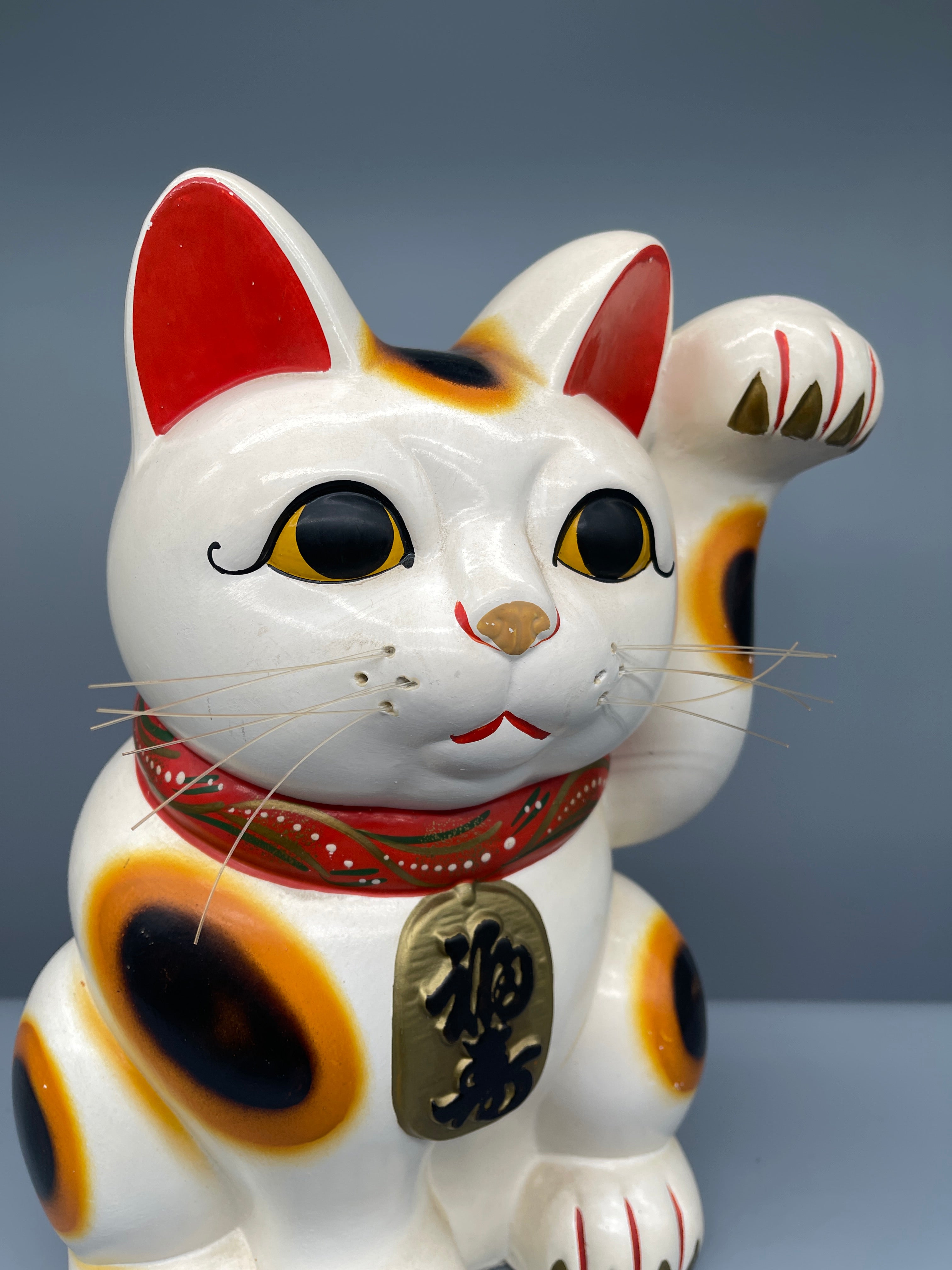 Vintage Japanese White Ceramic Maneki Neko | c.1970