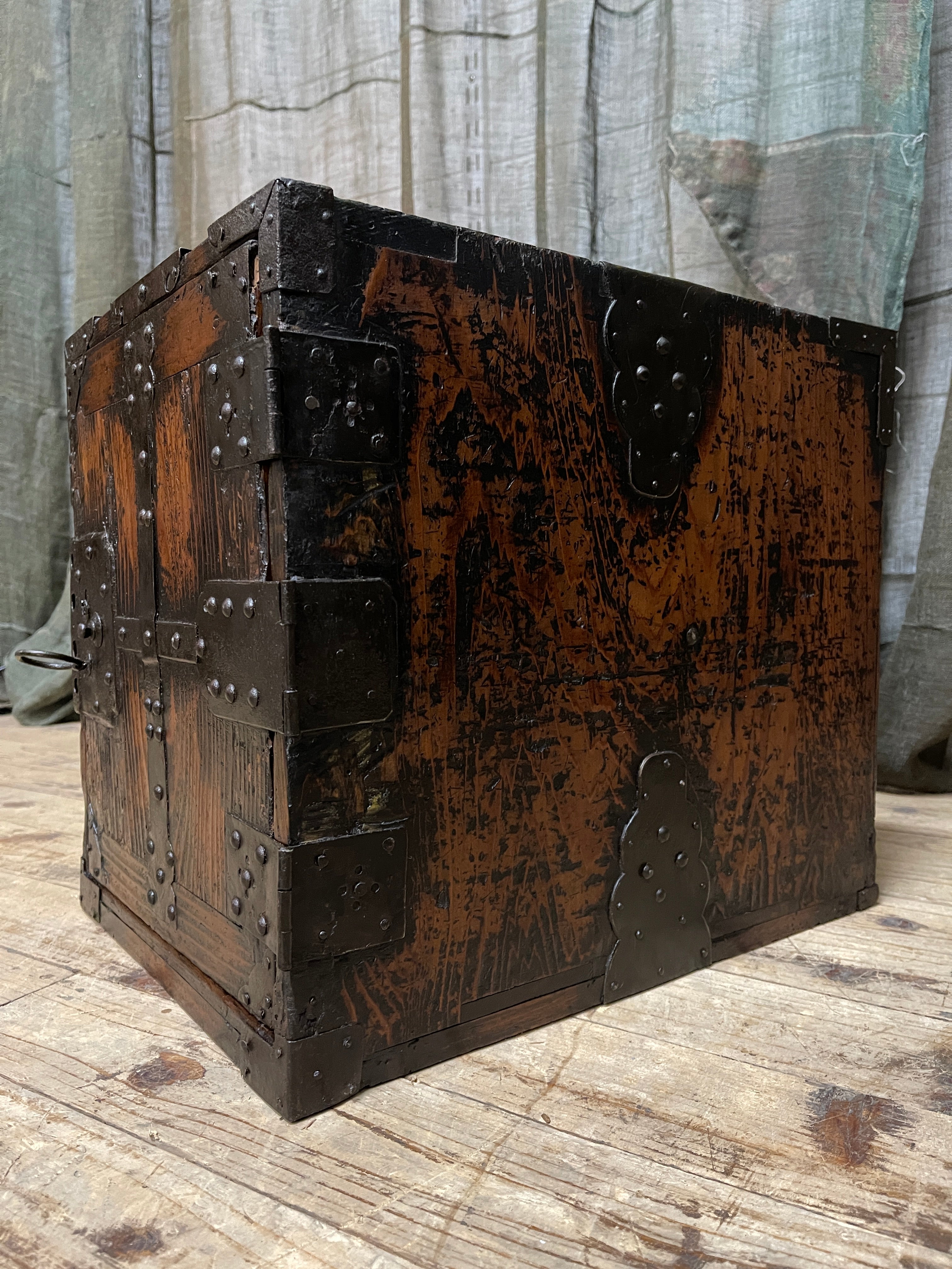 Funa Dansu, Japanese Ships Chest - Cedar | Edo