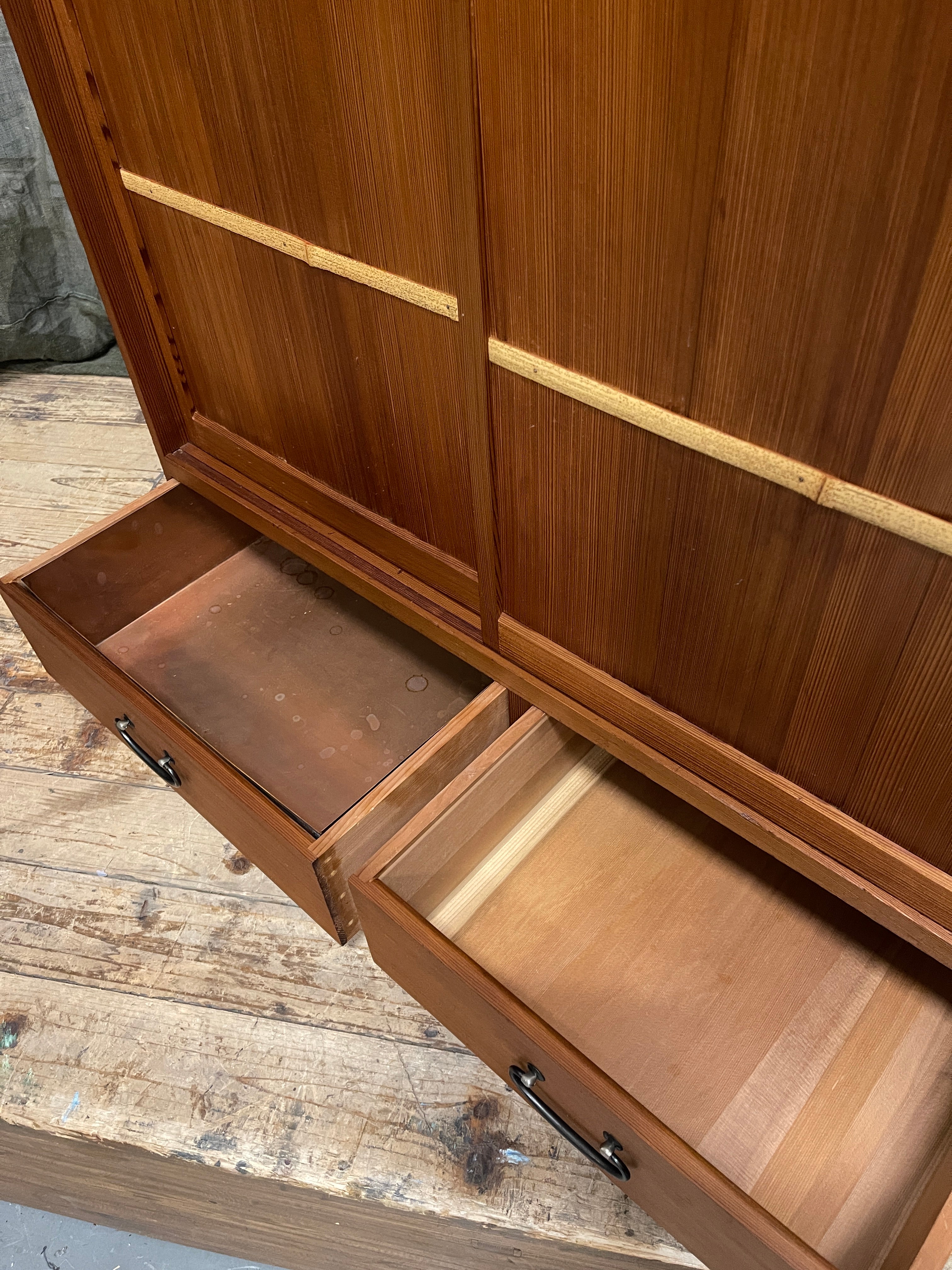Cha-Mizuya Dansu, Japanese Tea Cabinet - Cedar | Showa