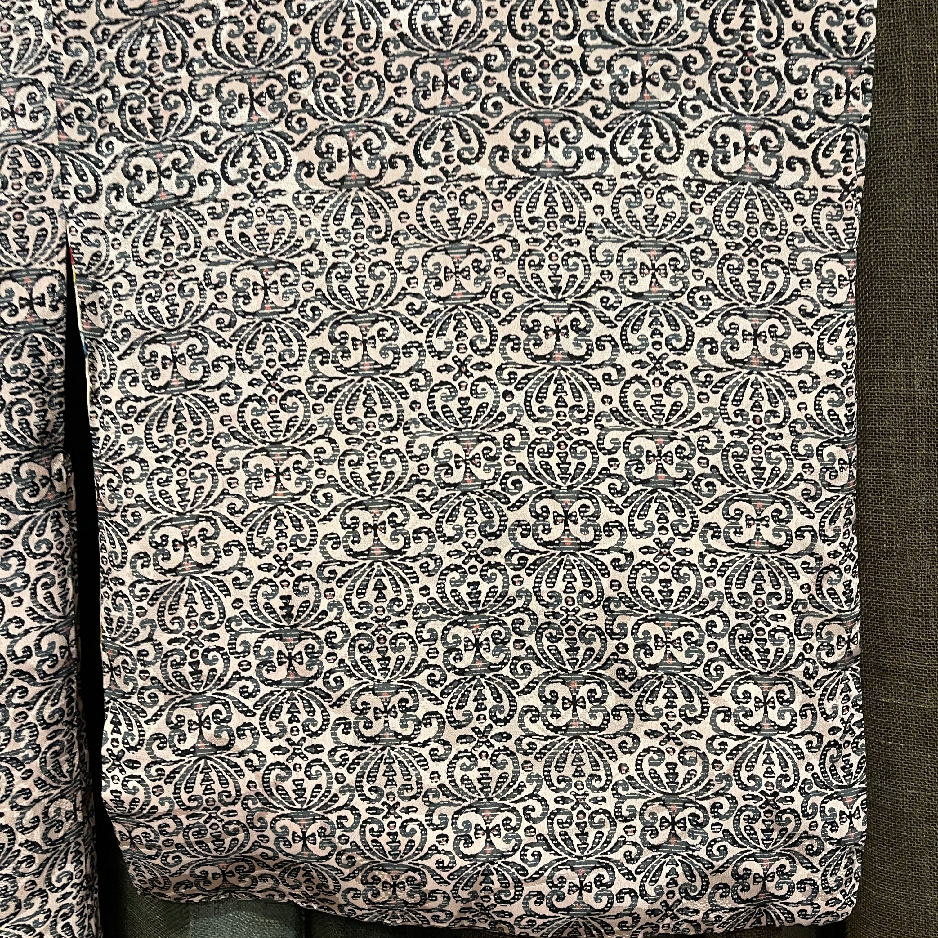 Japanese Haori-Kimono Jacket - Floral Pattern