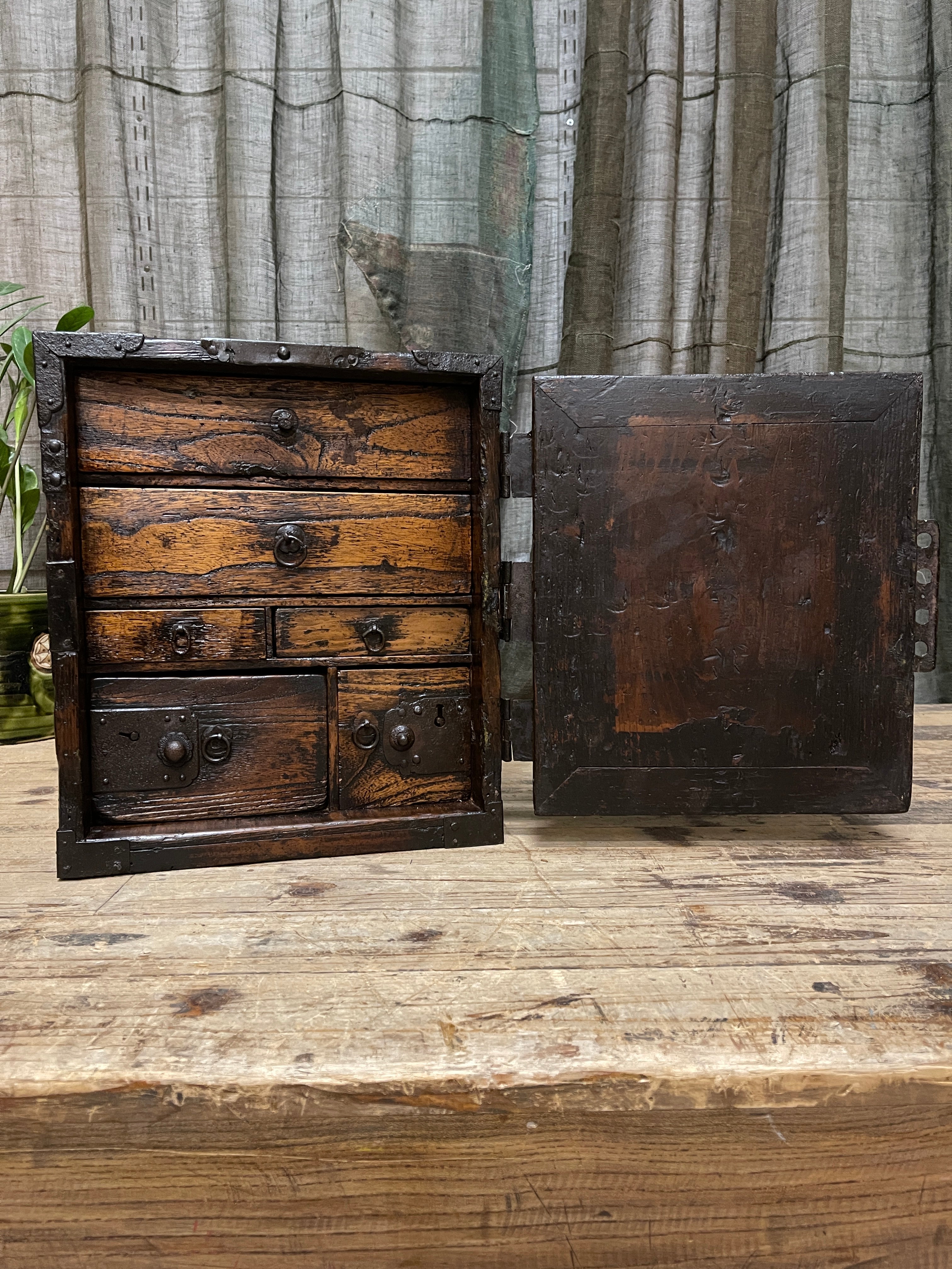 Funa Dansu, Japanese Ships Chest - Cedar | Edo