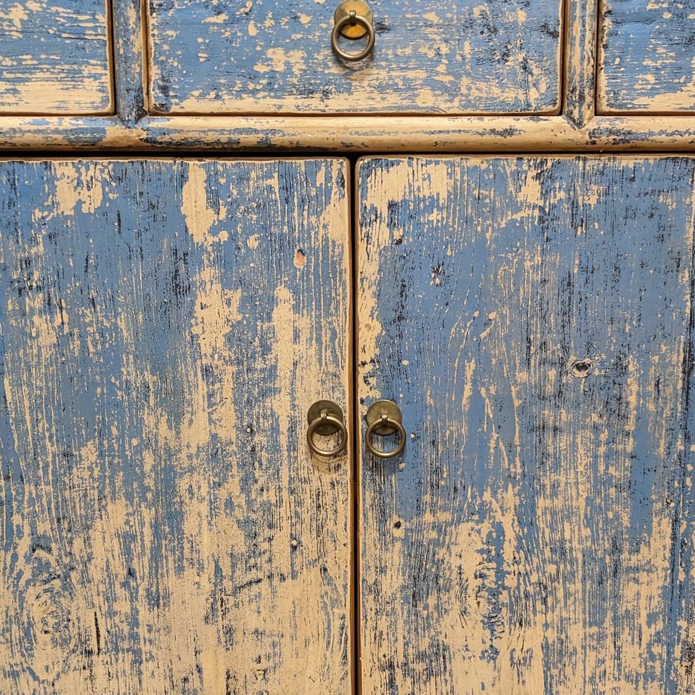 Provincial Style Chinese Storage Cabinet - Blue