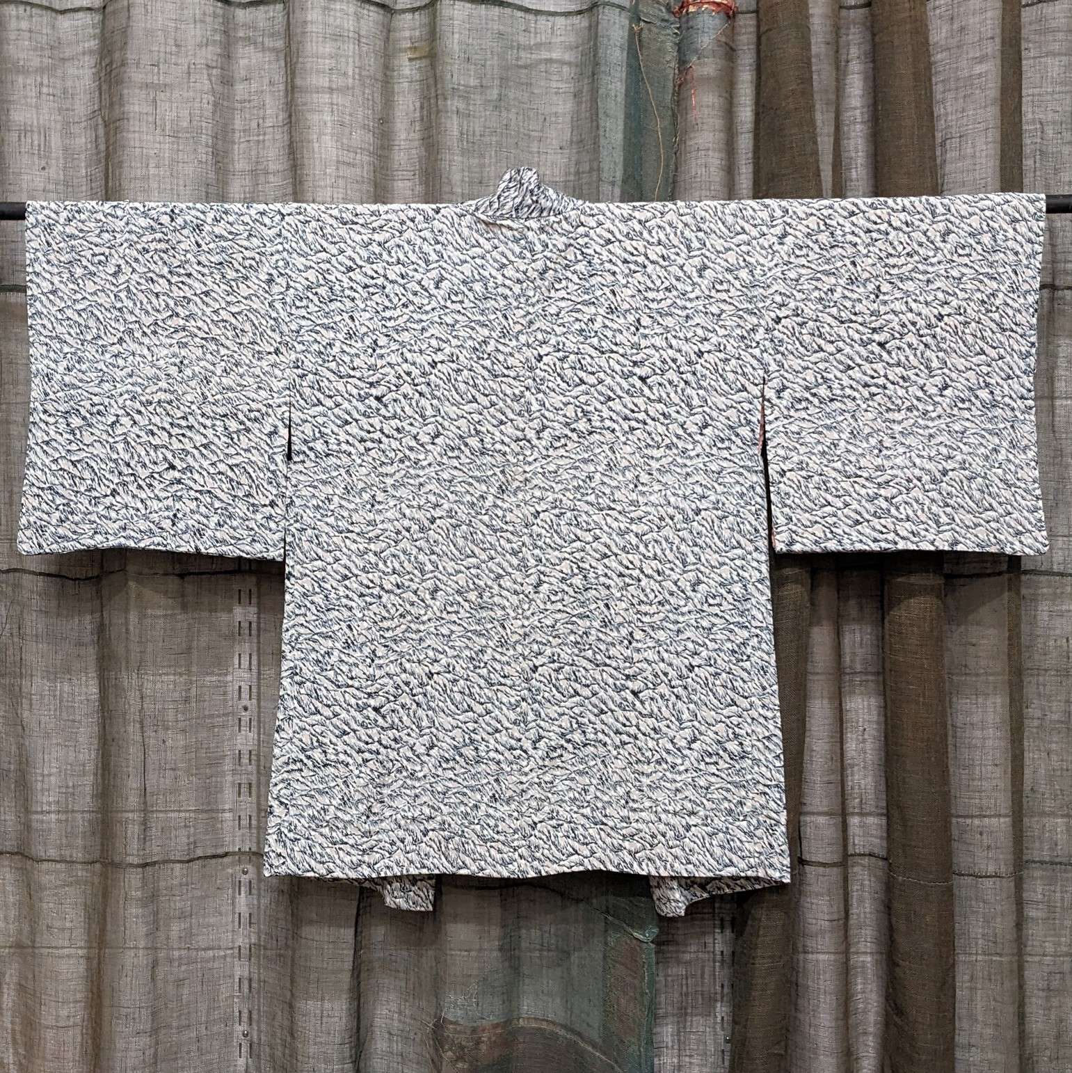 Japanese Haori-Kimono Jacket - Soft drape mountain design