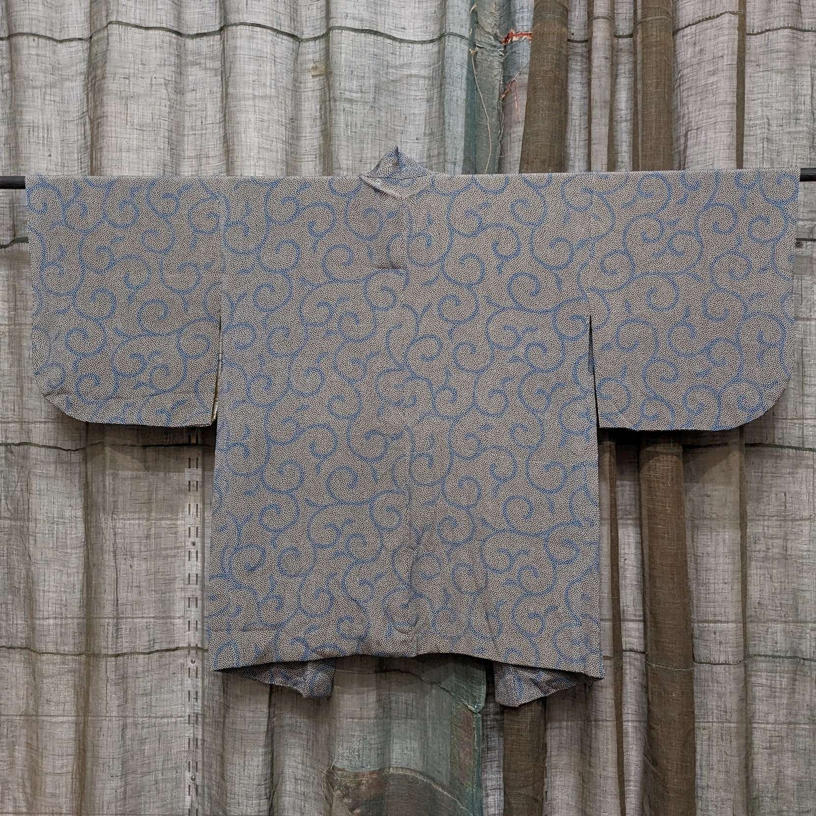 Japanese Haori-Kimono Jacket - Soft drape Karamatsu design