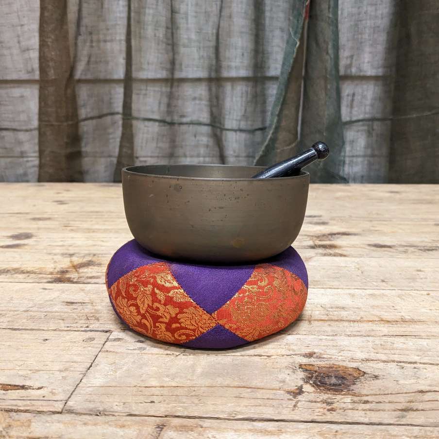 Japanese Buddhist Bell. Orin, Cushion & Striker