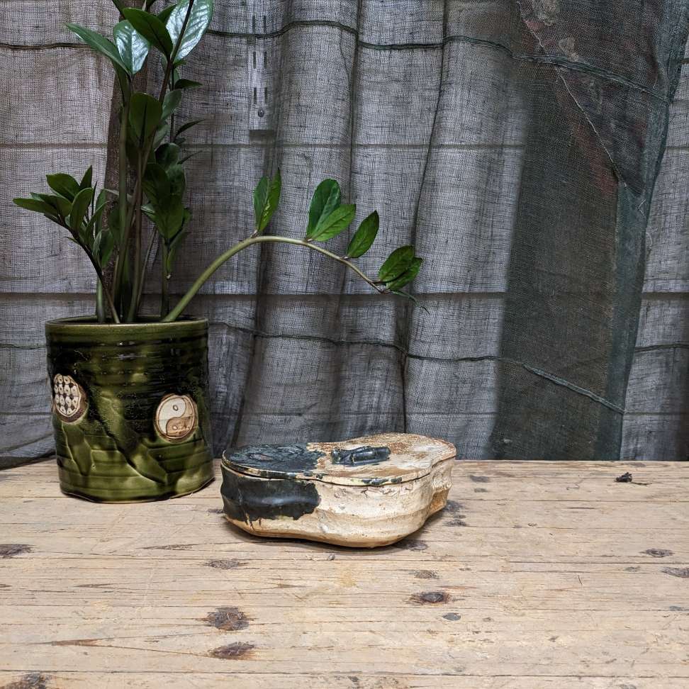 Antique Japanese Oribe Style Lidded Sweets Bowl