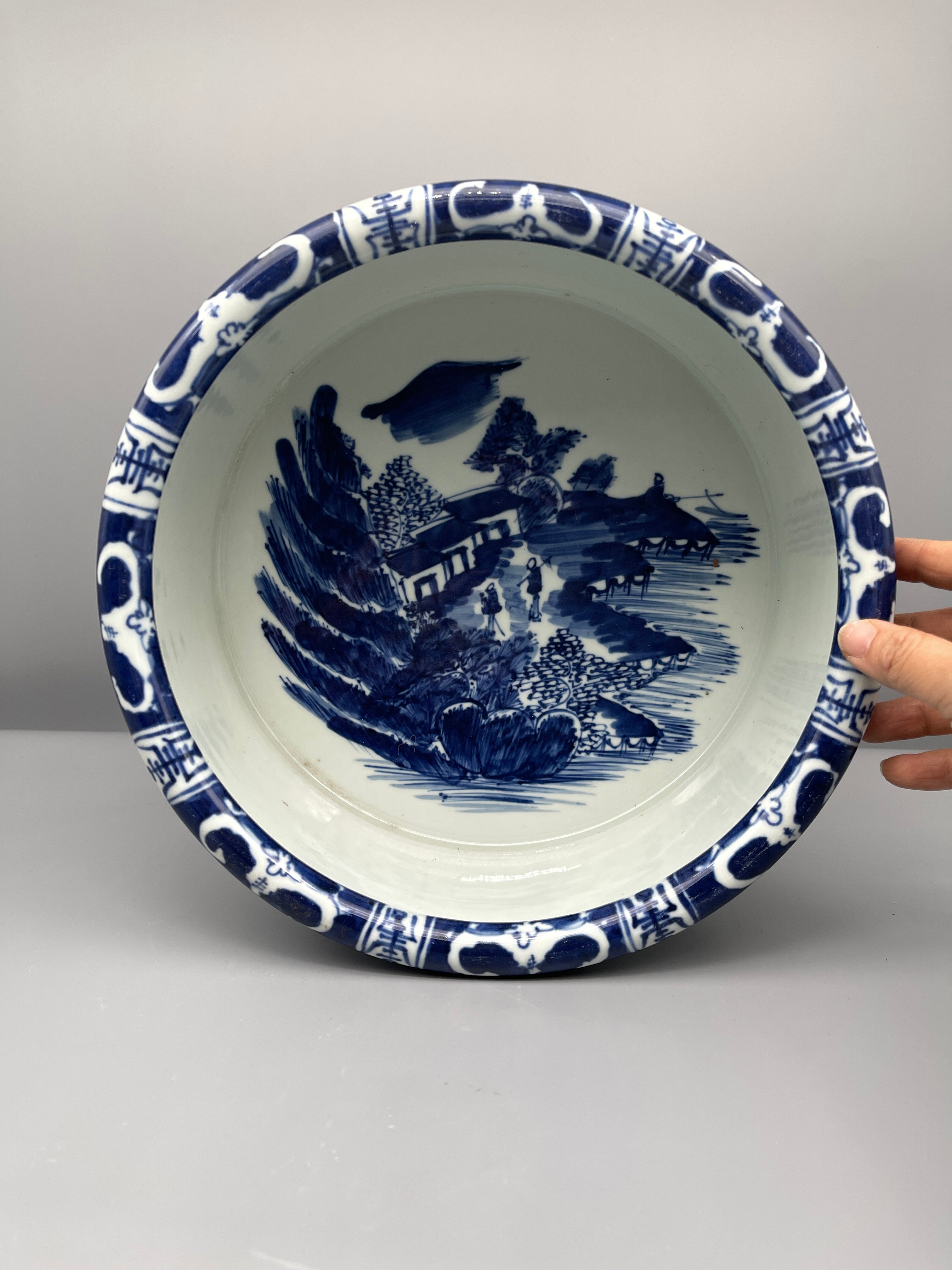 Chinese Porcelain Blue & White Pot