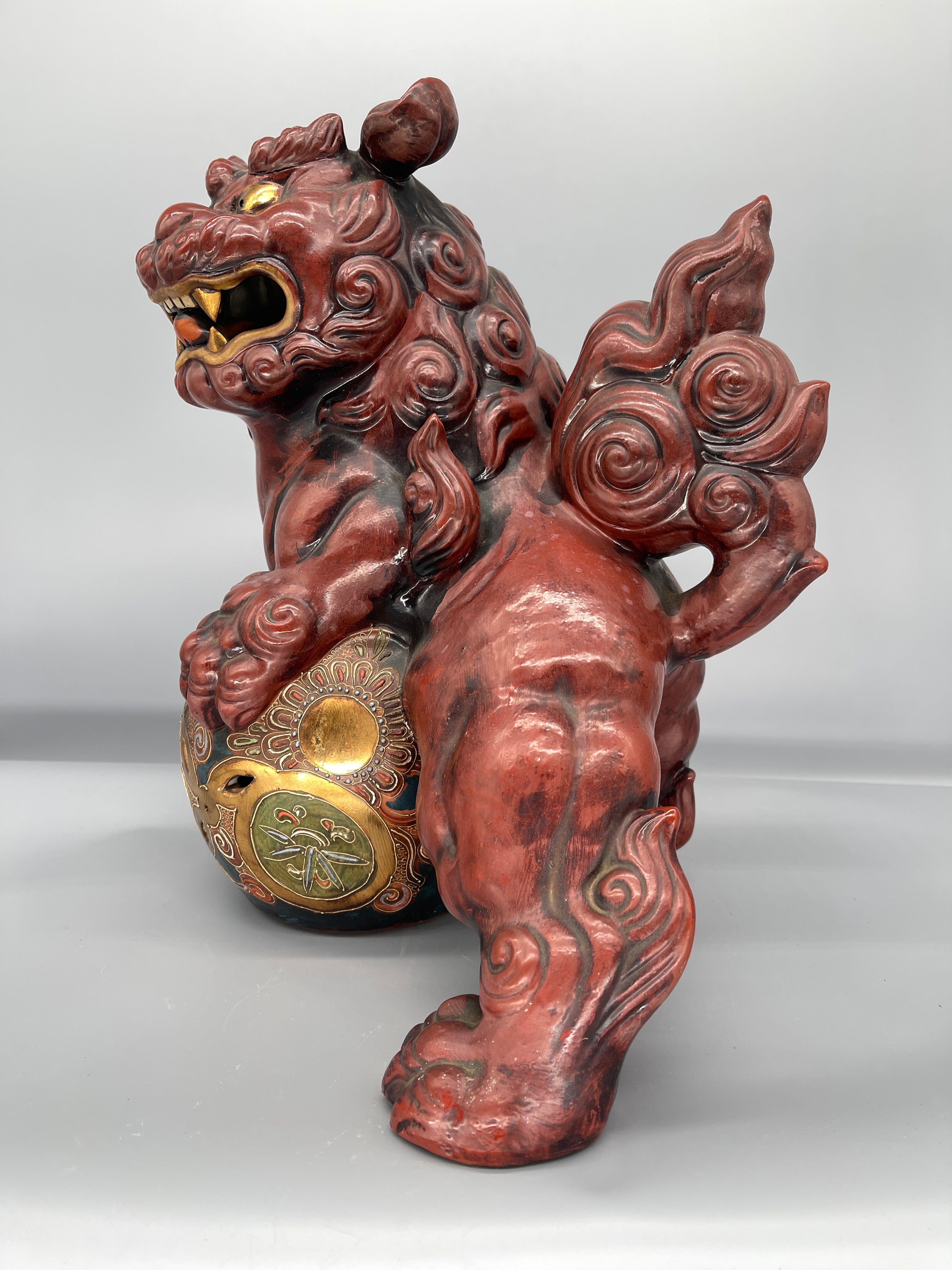 Vintage Japanese Kutani Porcelain Shi-Shi | c.1970