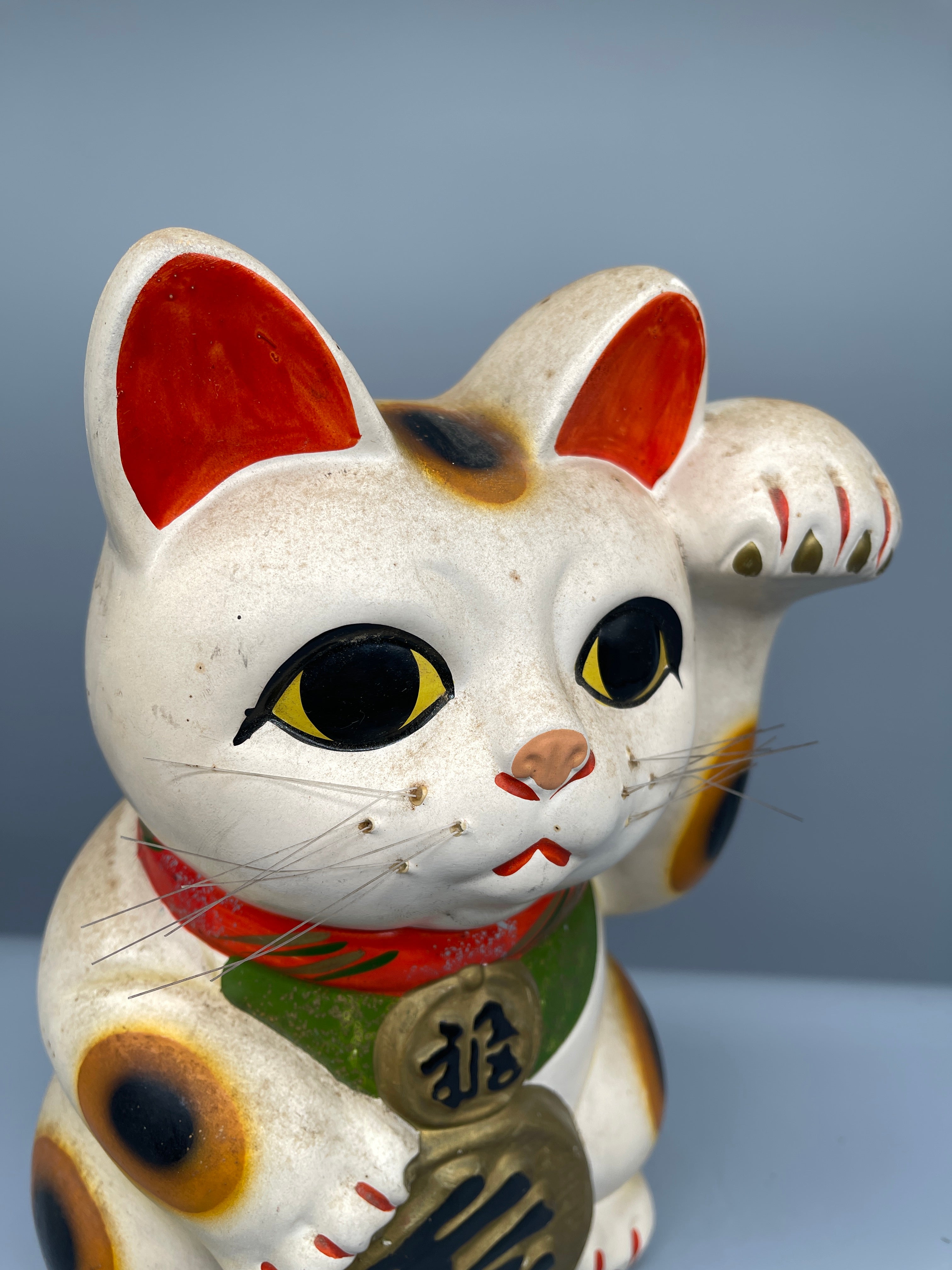 Vintage Japanese White Ceramic Maneki Neko | c.1970