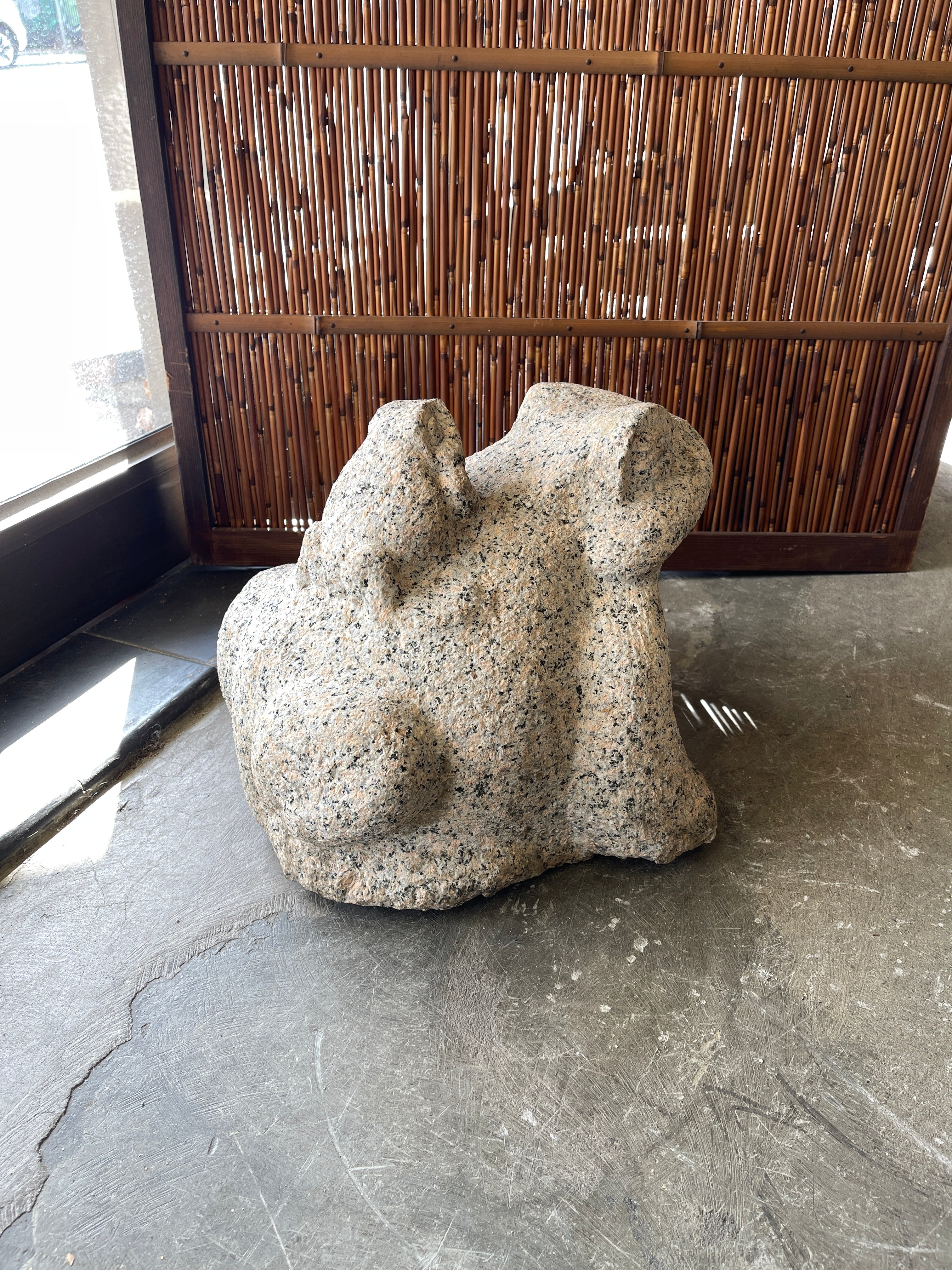 Japanese Kaeru Ishizo Garden Frog Statue - Granite