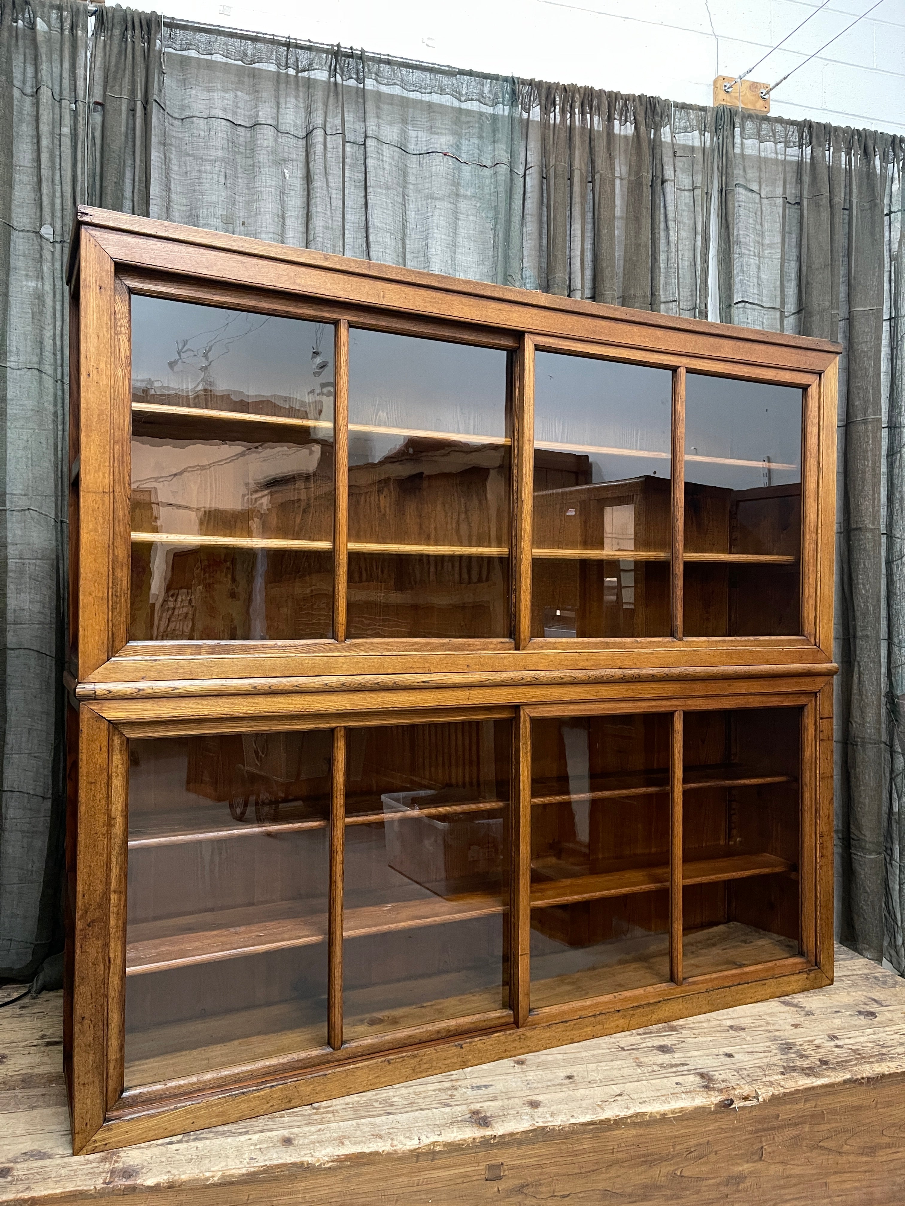 Japanese Showcase - Oak | Taisho