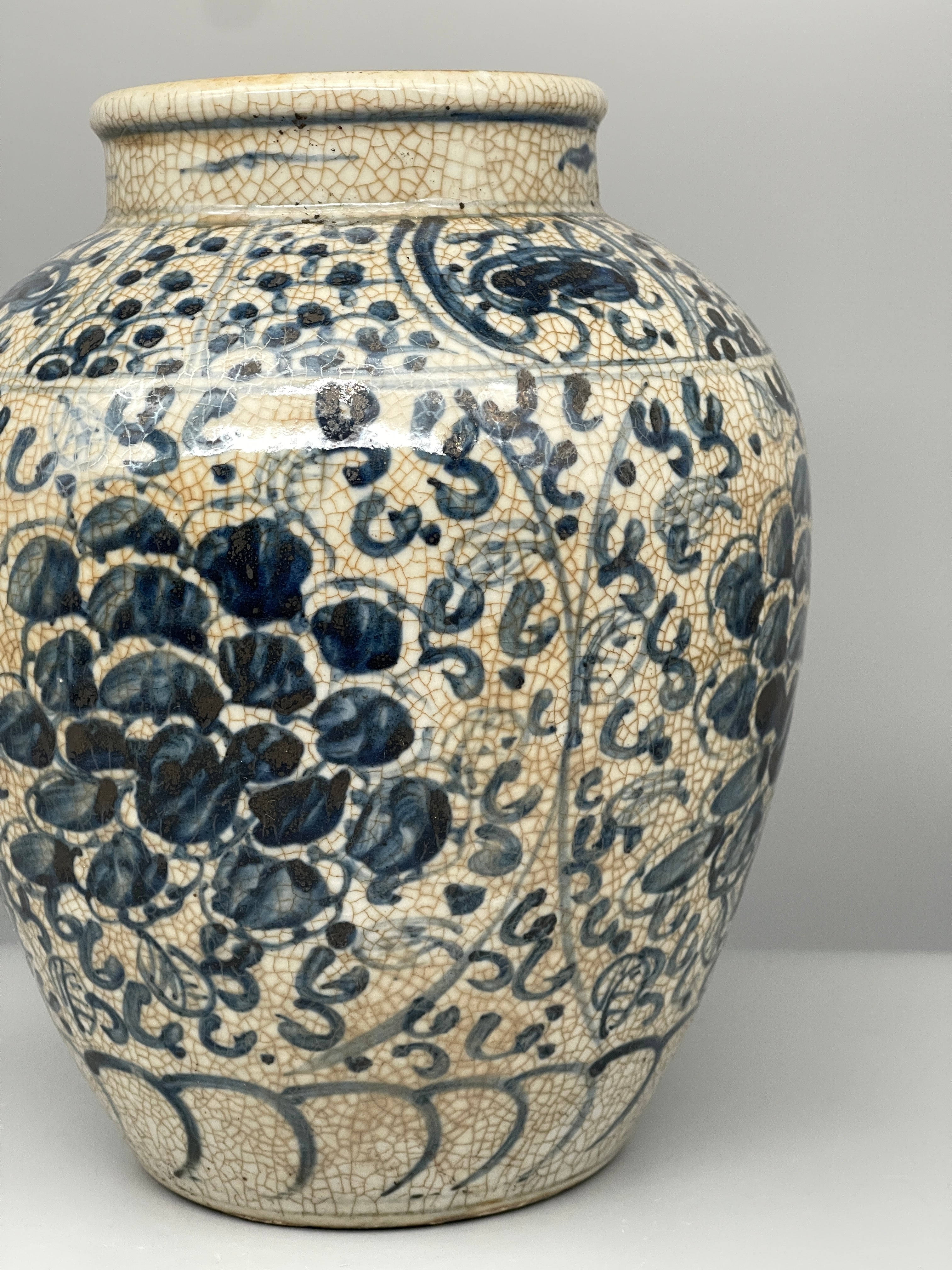 Chinese Porcelain Crackle Glaze Jar