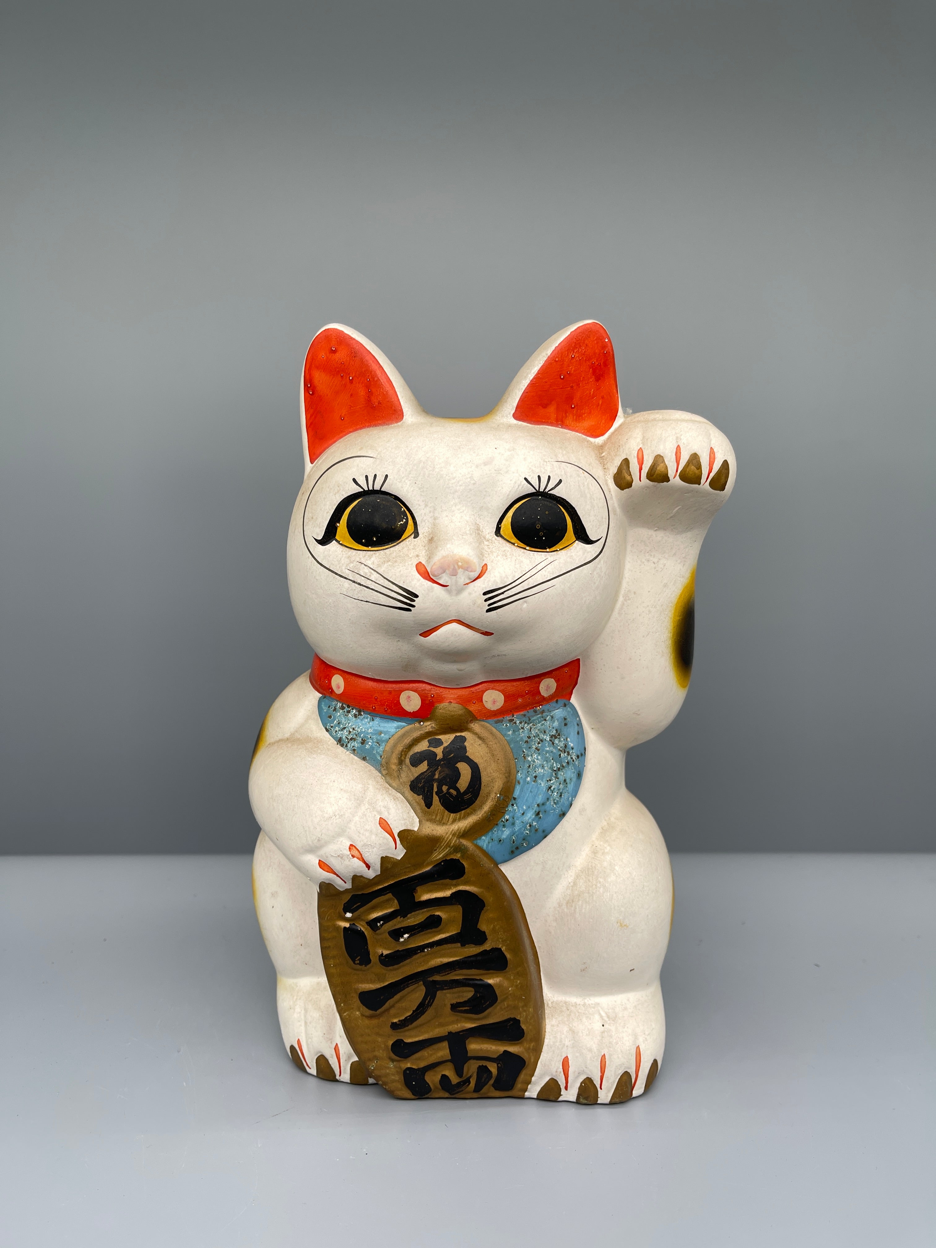 Vintage Japanese White Ceramic Maneki Neko | c.1970