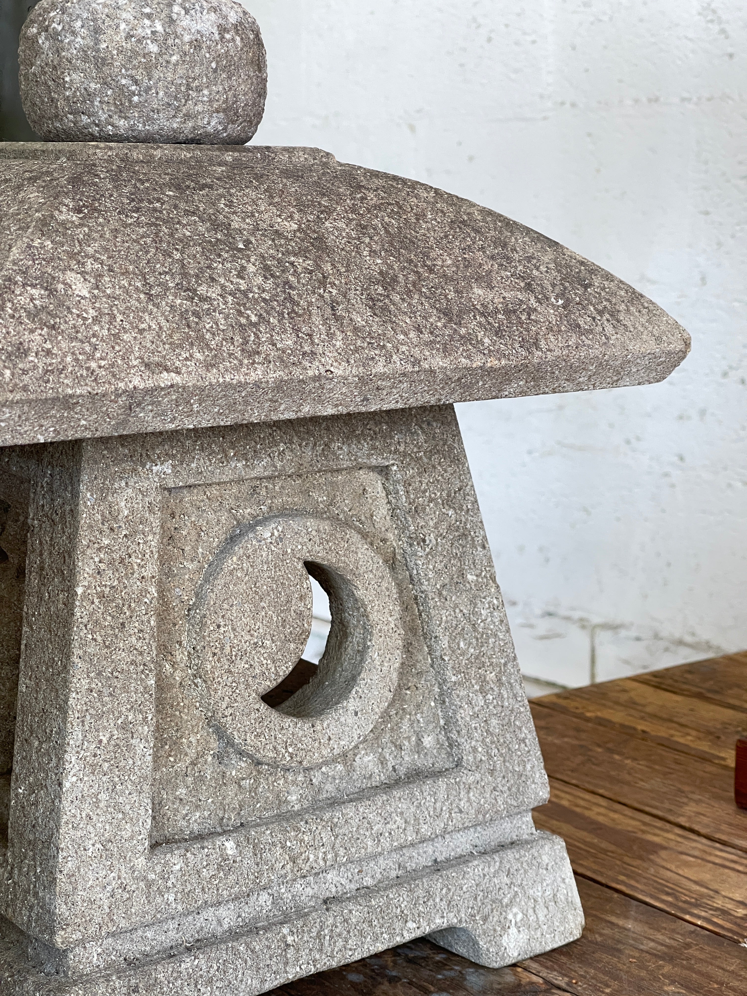 Small Japanese Garden Lantern - Granite