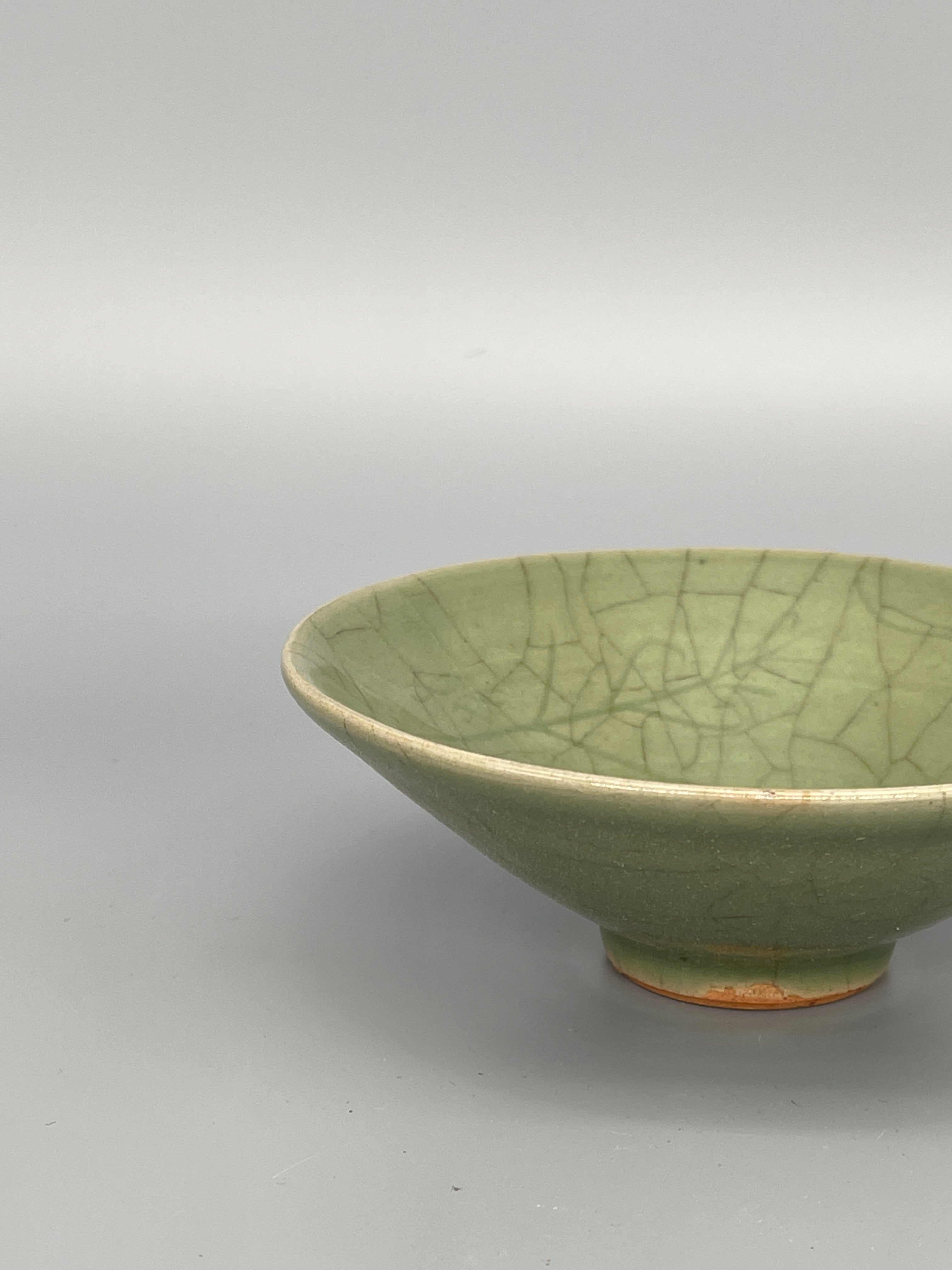 Vintage Japanese Matcha Bowl, Chawan - Shallow Green
