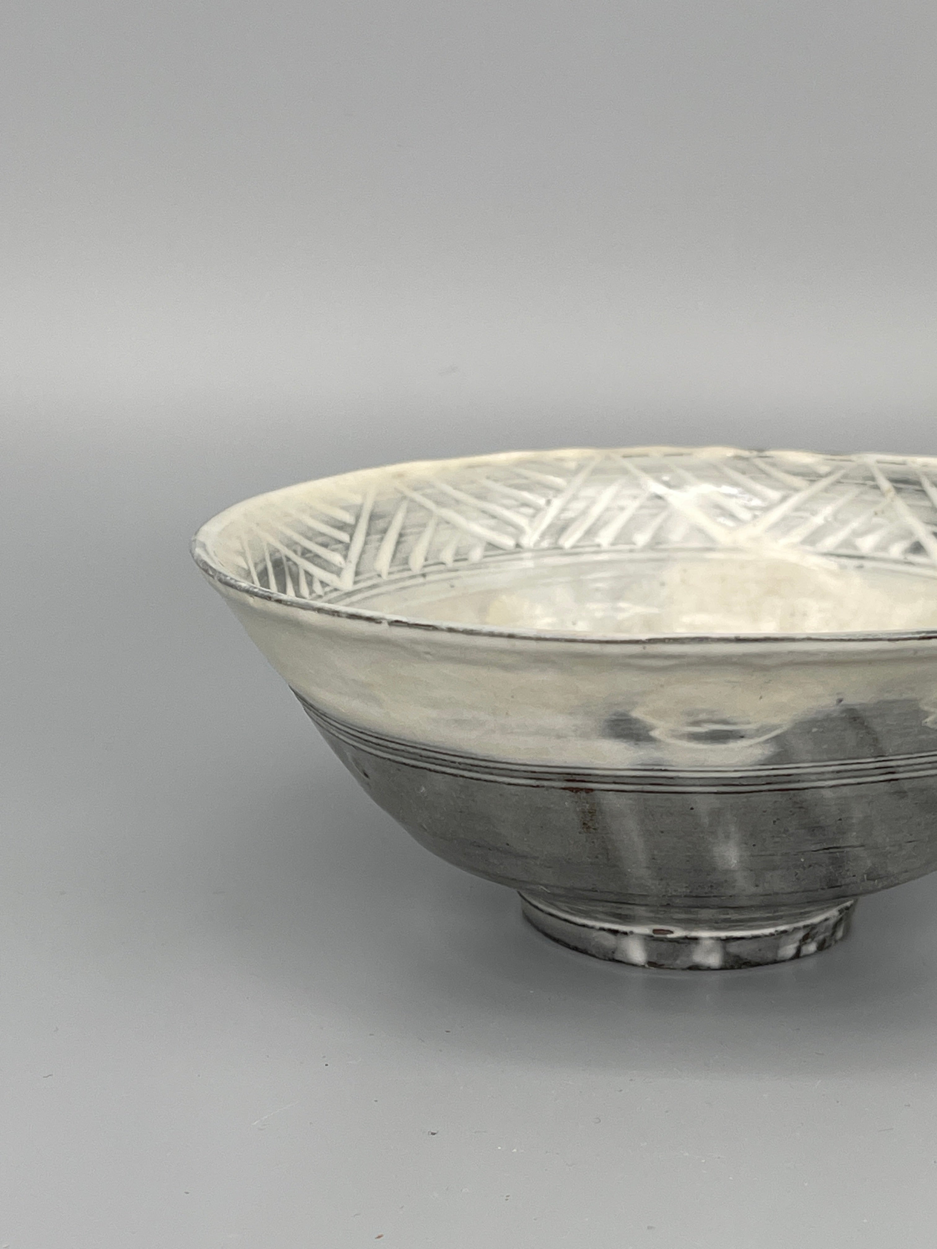 Vintage Japanese Matcha Bowl, Chawan - Pale Blue & White