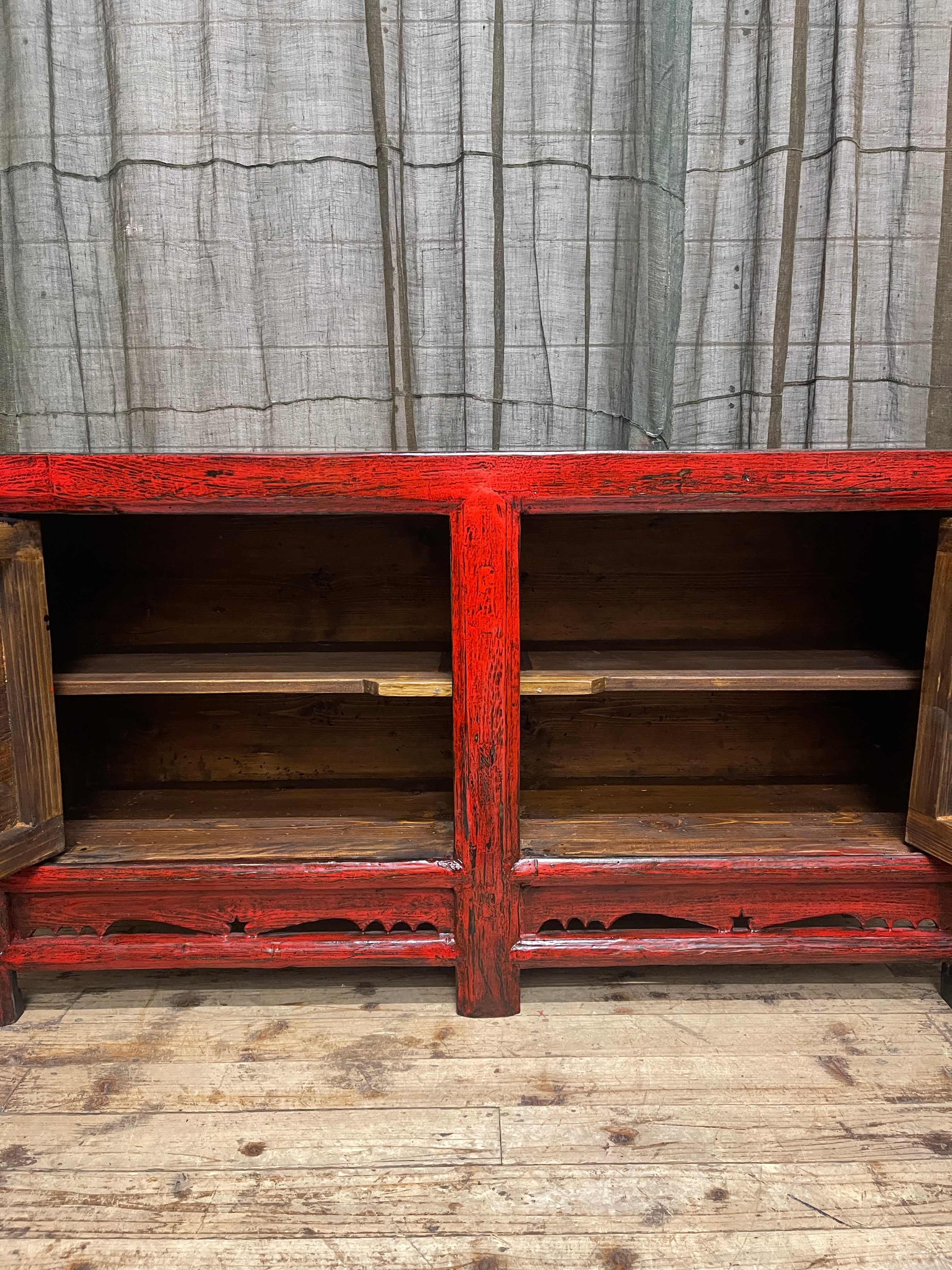 Vintage Chinese Red Lacquered Low Sideboard - Gansu, 1930s