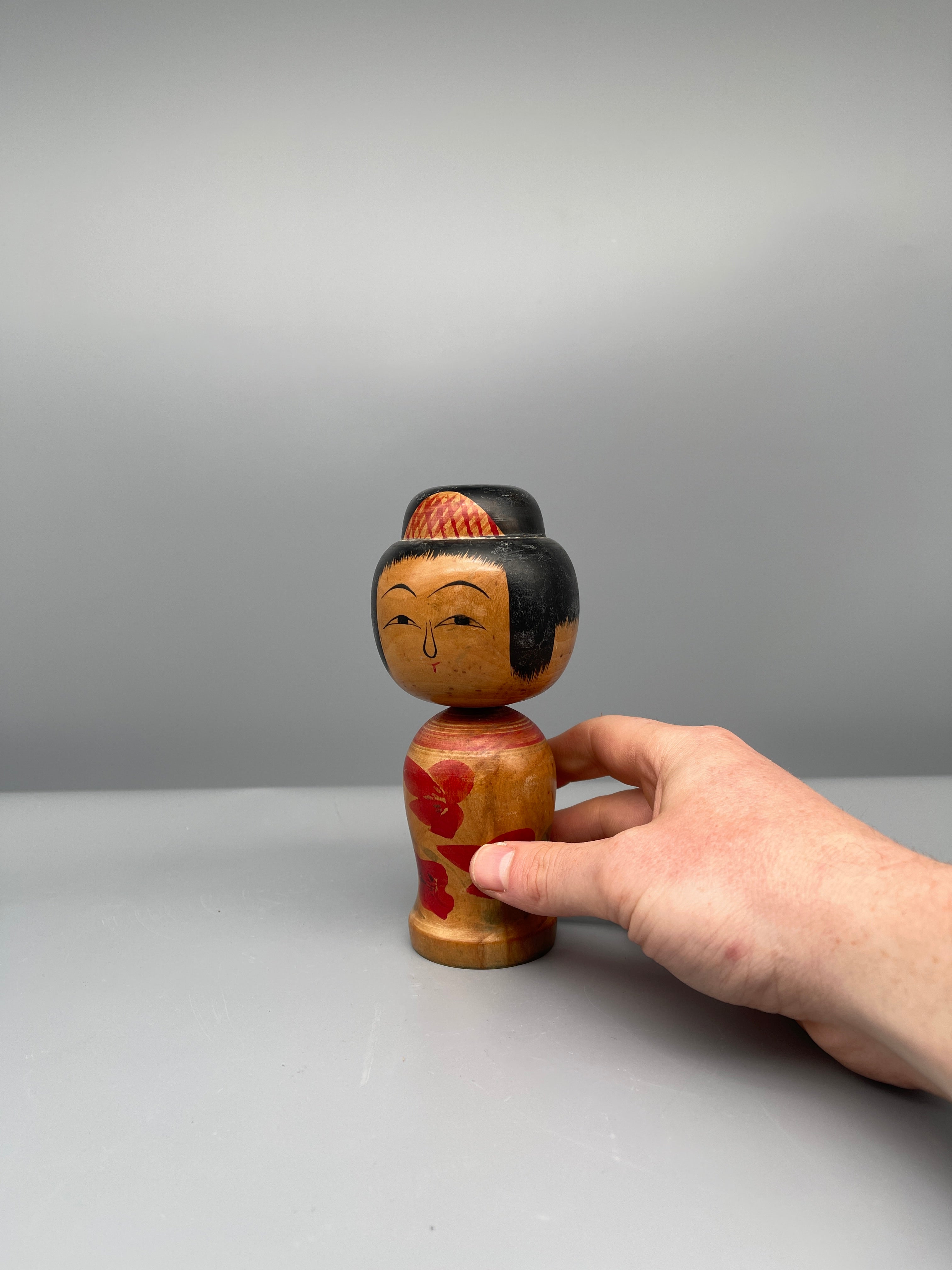 Vintage Japanese Zaō Takayu Kokeshi Doll, Chrysanthemum Motif